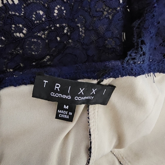 Trixxi Blue Lace Overlay Party Dress Juniors Size M - Picture 7 of 9